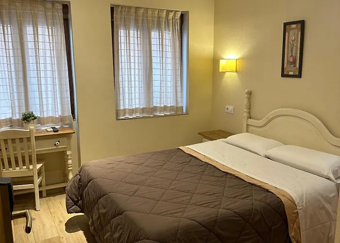 Plaza ゲストハウス トレド