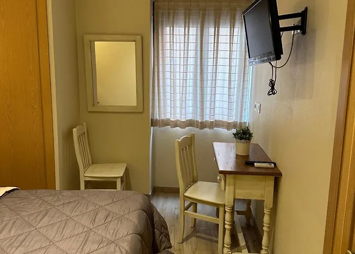 Plaza ゲストハウス 3*