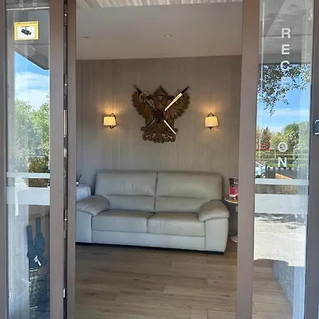 Guest house Plaza 3*